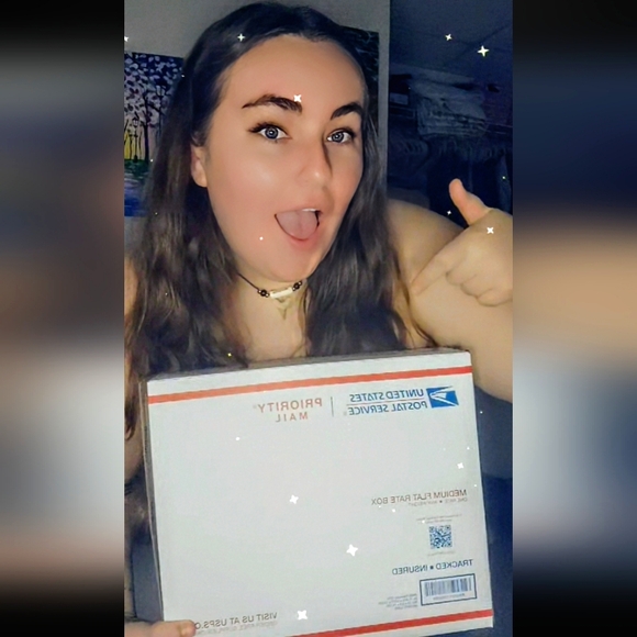 Unlisted Items in Posh Shows - Picture 5 of 9